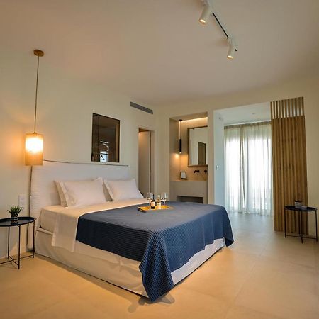 La Mer Bleue Boutique Suite Vrachati Exterior photo