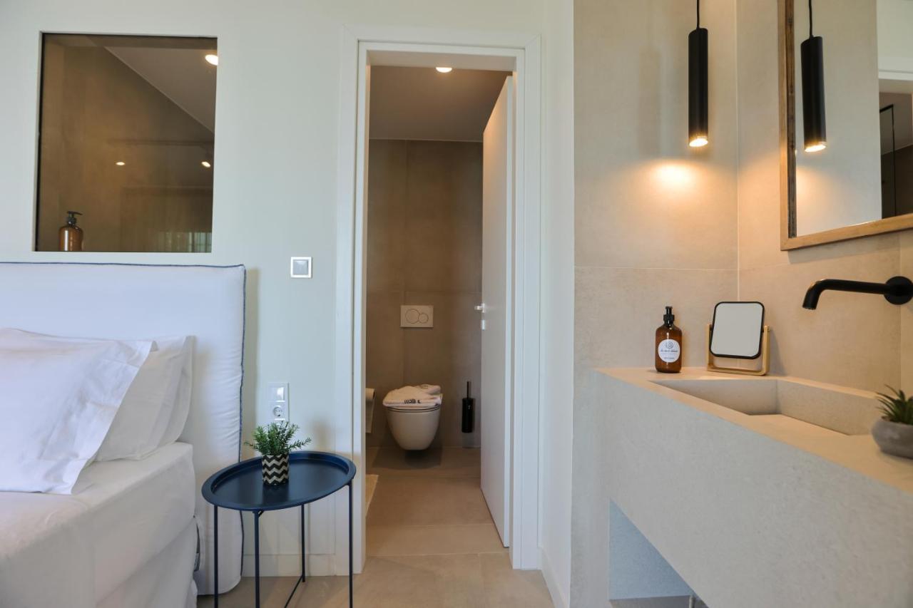La Mer Bleue Boutique Suite Vrachati Exterior photo